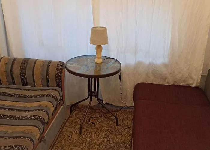 Kambario Nuoma Namelyje Botel *