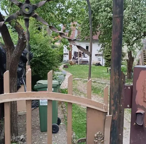 Kambario Nuoma Namelyje Botel *